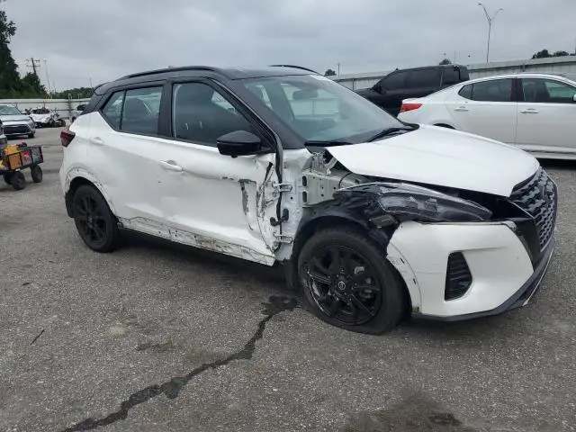 2021 NISSAN KICKS SR  