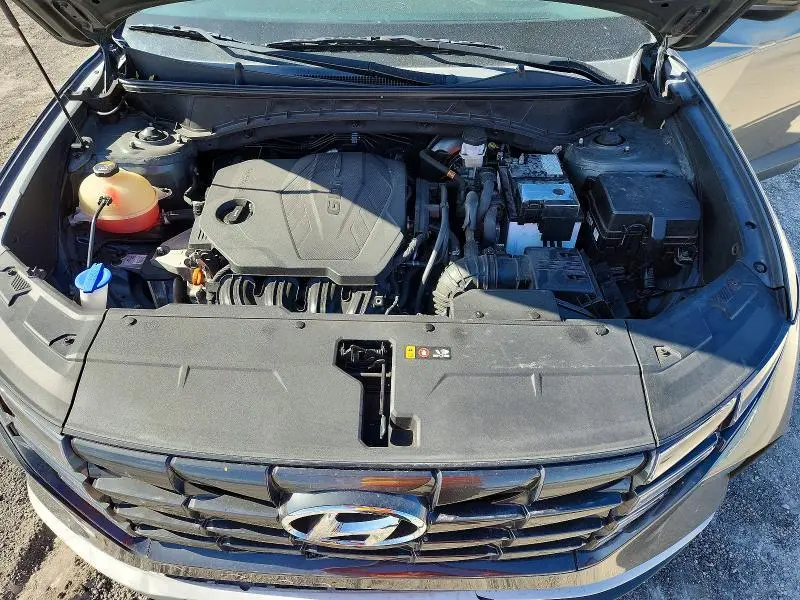 2022 HYUNDAI TUCSON SE  