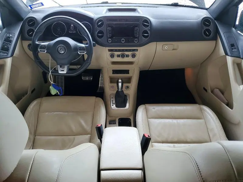 2014 VOLKSWAGEN TIGUAN S  