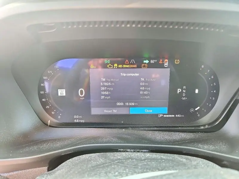 2025 VOLVO XC40 ULTRA  