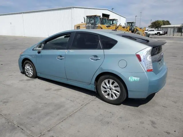 2014 TOYOTA PRIUS PLUG-IN   