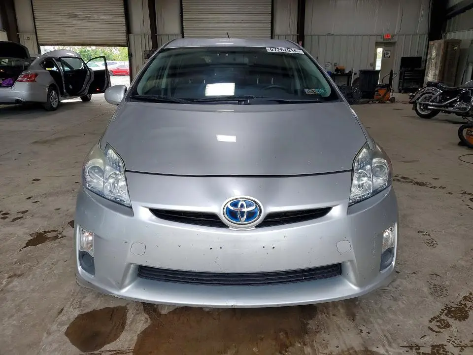 2011 TOYOTA PRIUS TWO  