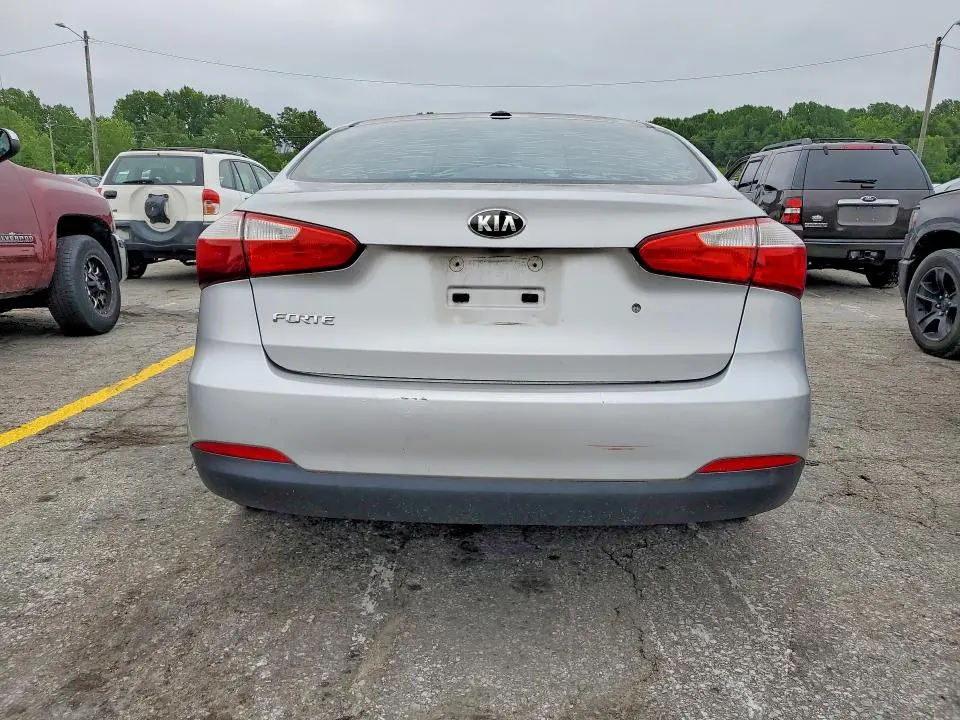2015 KIA FORTE LX  