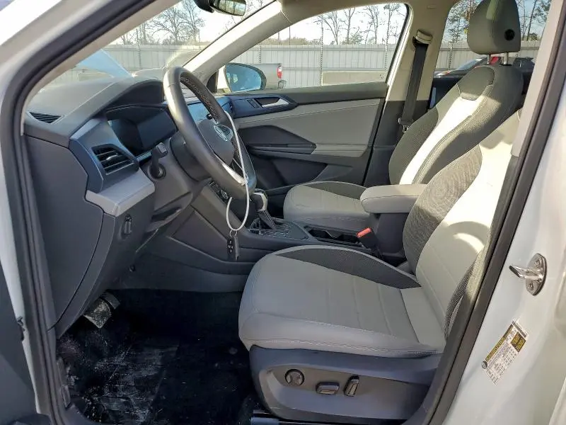 2024 VOLKSWAGEN TAOS SE  