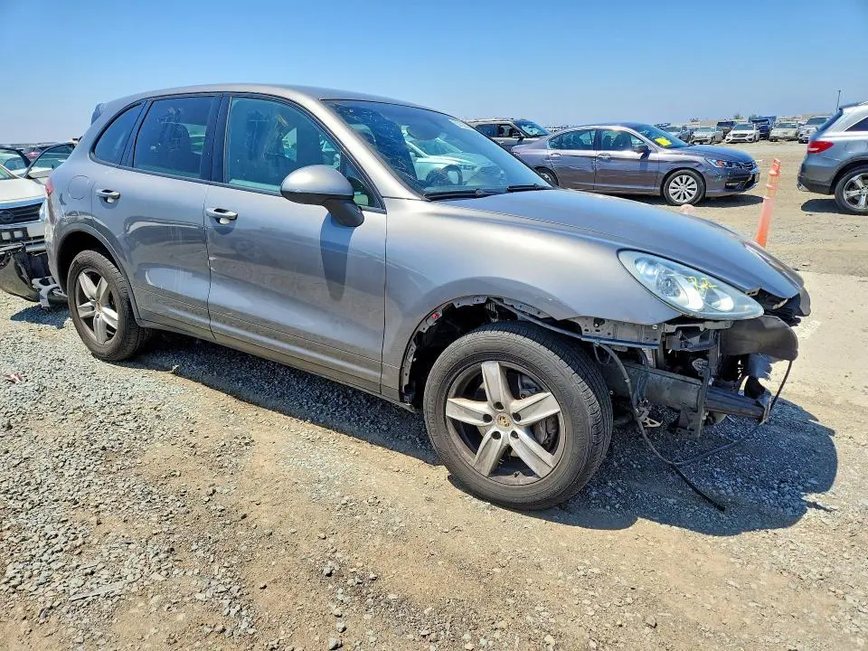 2012 PORSCHE CAYENNE   