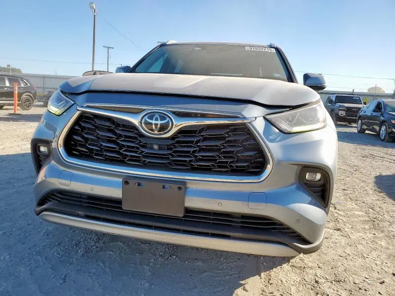 2020 TOYOTA HIGHLANDER PLATINUM  