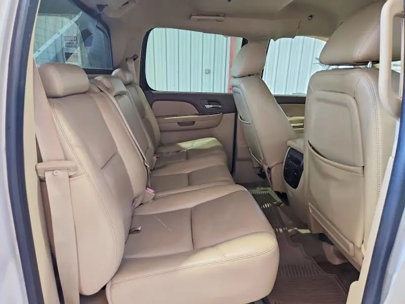 2011 CHEVROLET AVALANCHE LTZ  