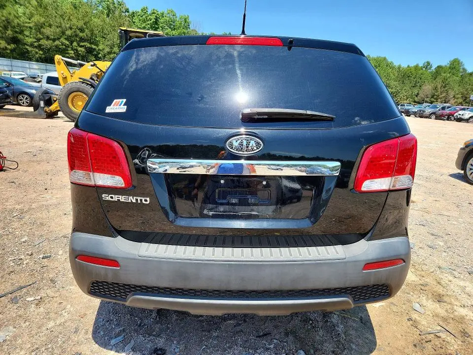 2013 KIA SORENTO LX  