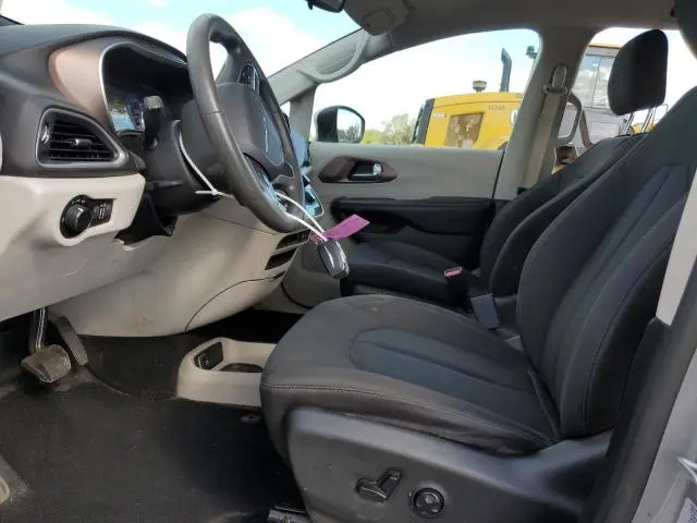 2017 CHRYSLER PACIFICA LX  