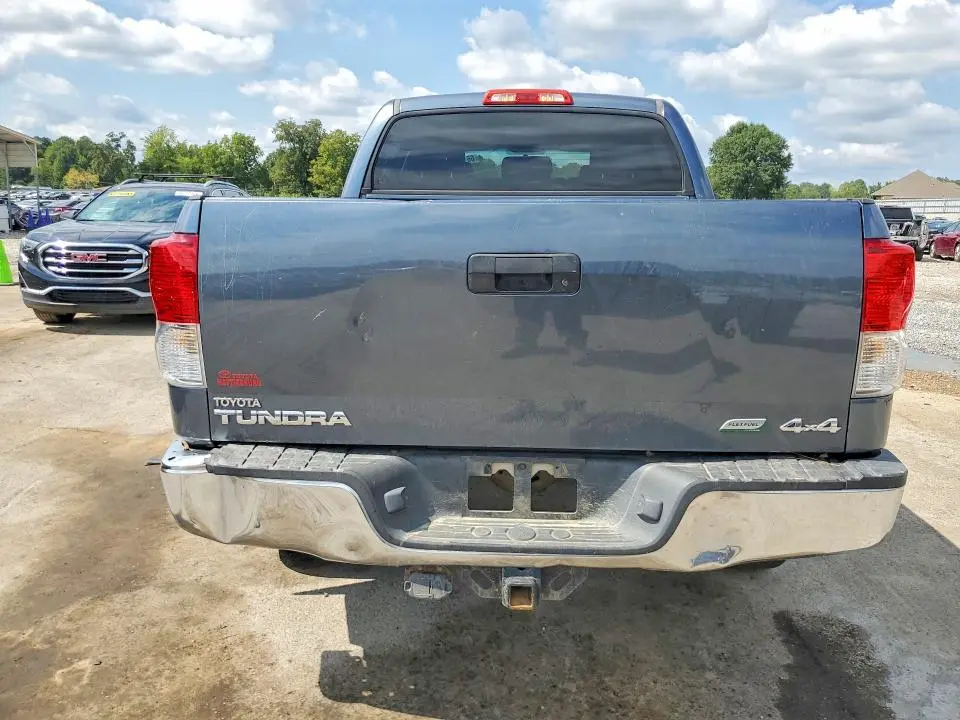 2010 TOYOTA TUNDRA CREWMAX SR5  