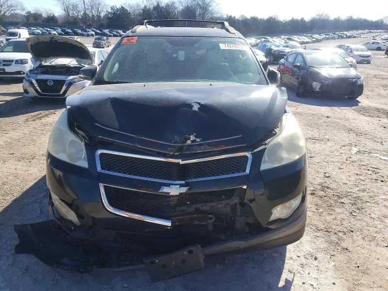 2011 CHEVROLET TRAVERSE LT  