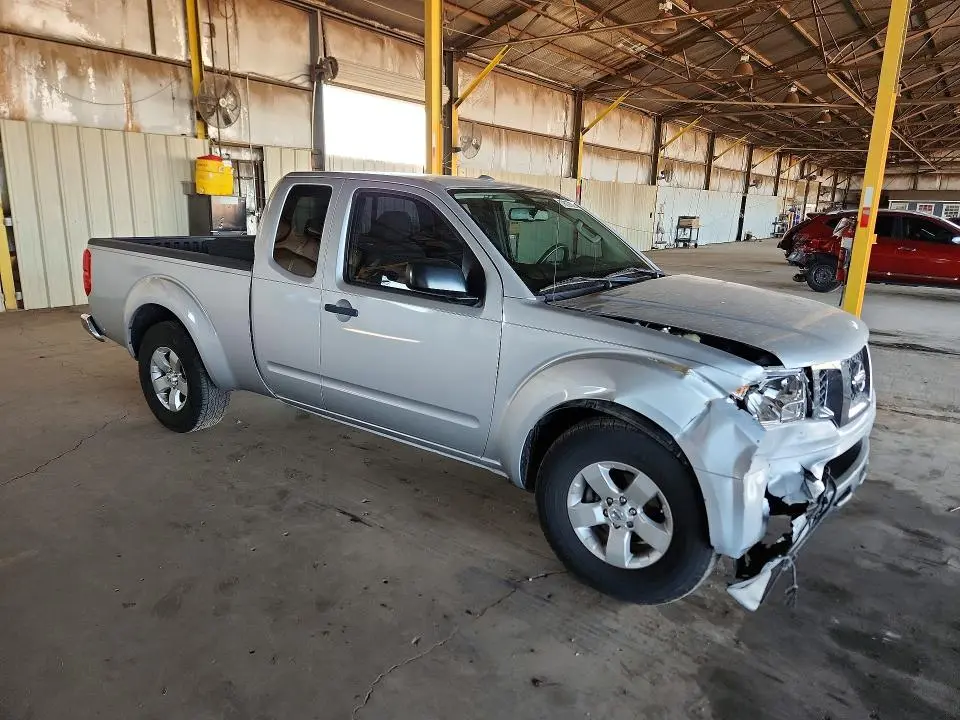 2012 NISSAN FRONTIER SV V6  