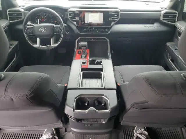 2024 TOYOTA TUNDRA CREWMAX SR  