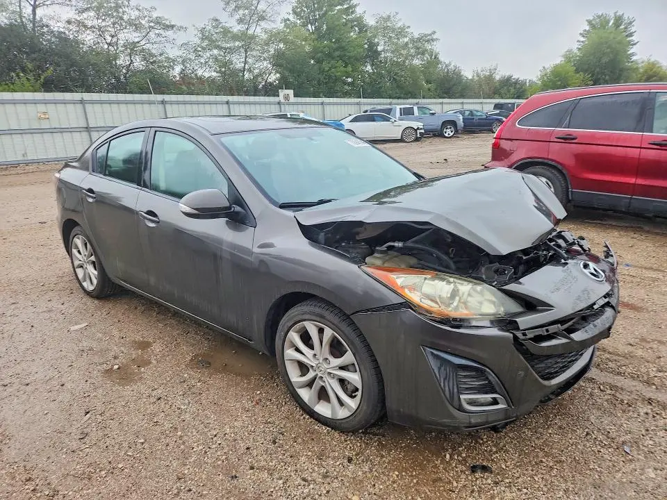 2010 MAZDA 3 S  