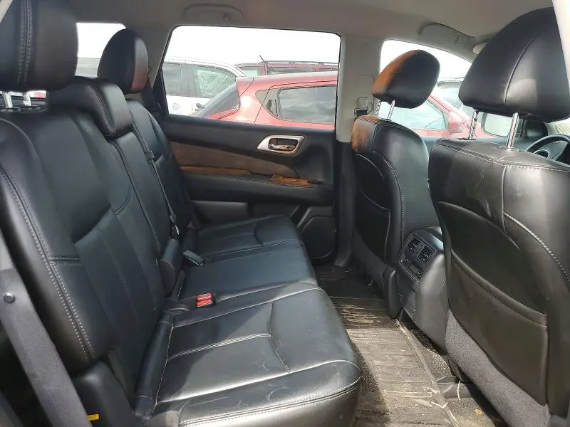 2014 NISSAN PATHFINDER SL  