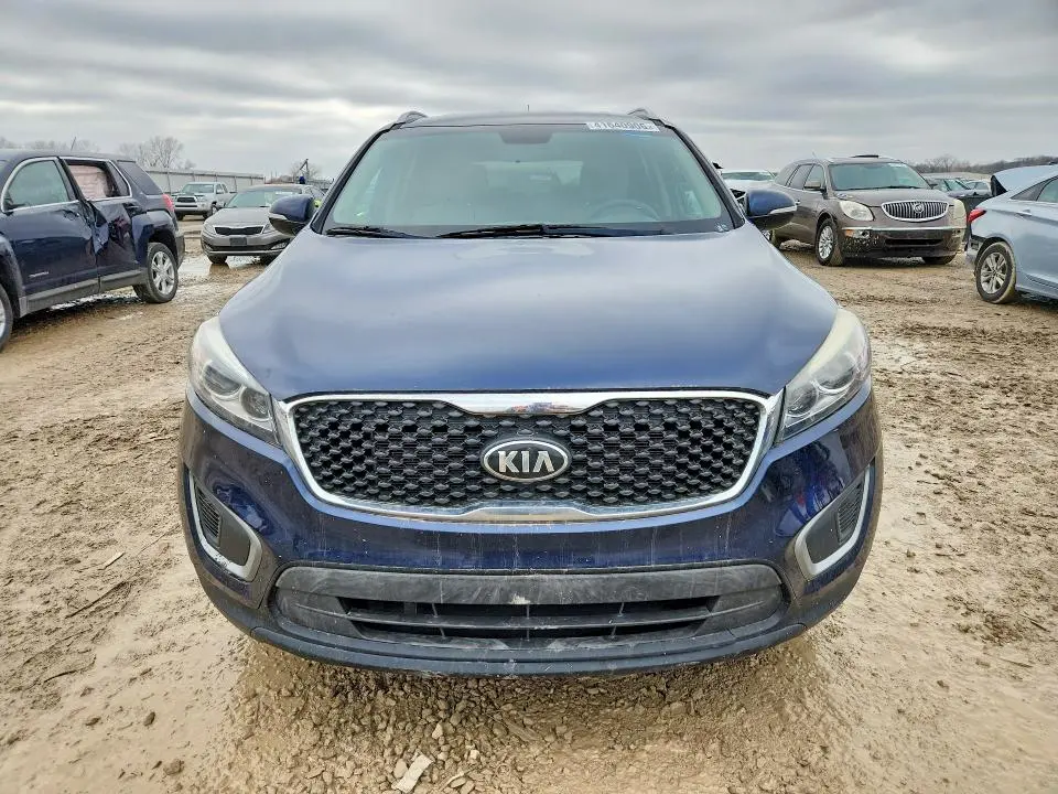 2017 KIA SORENTO LX V6  