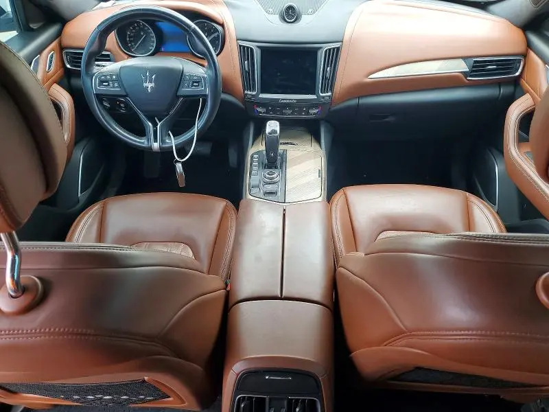 2019 MASERATI LEVANTE LUXURY  