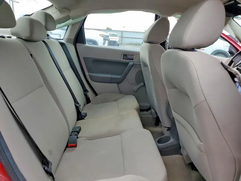 2010 FORD FOCUS S  