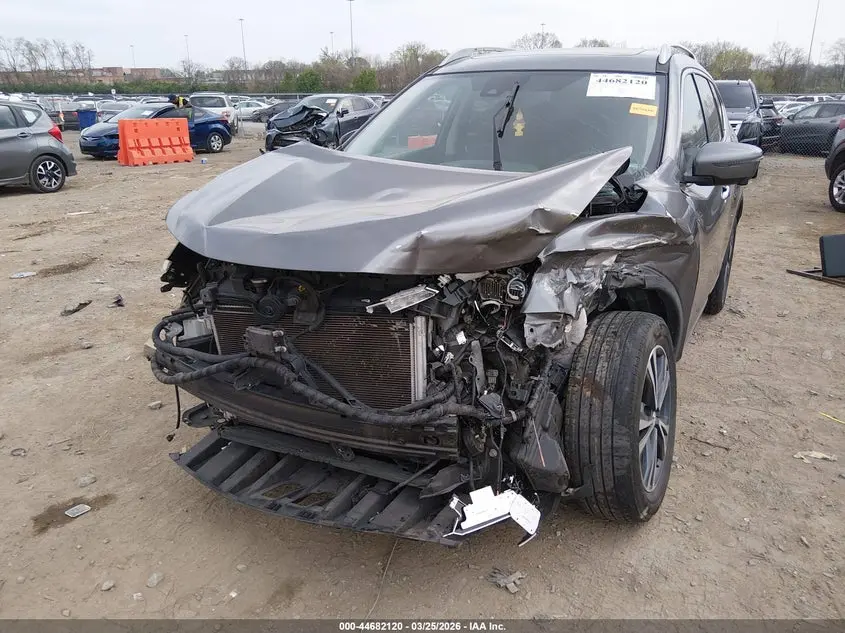 2018 NISSAN ROGUE SL