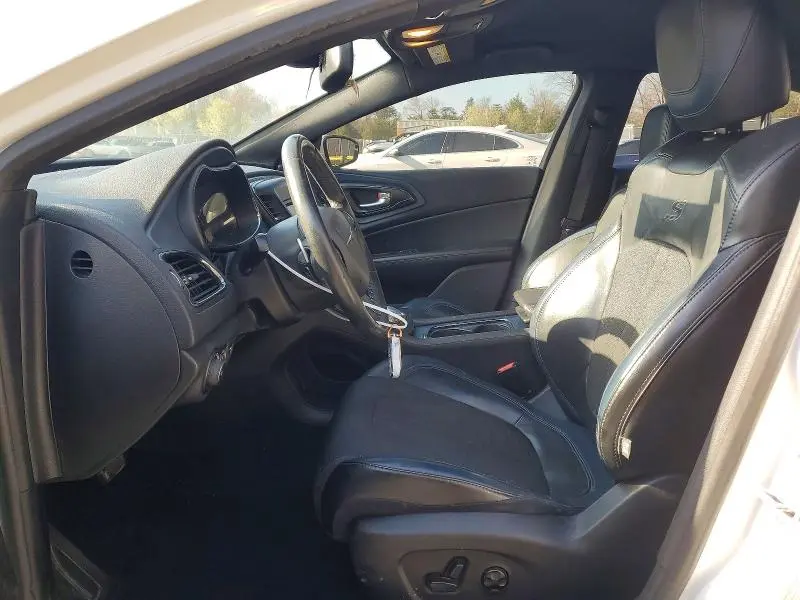2016 CHRYSLER 200 S  
