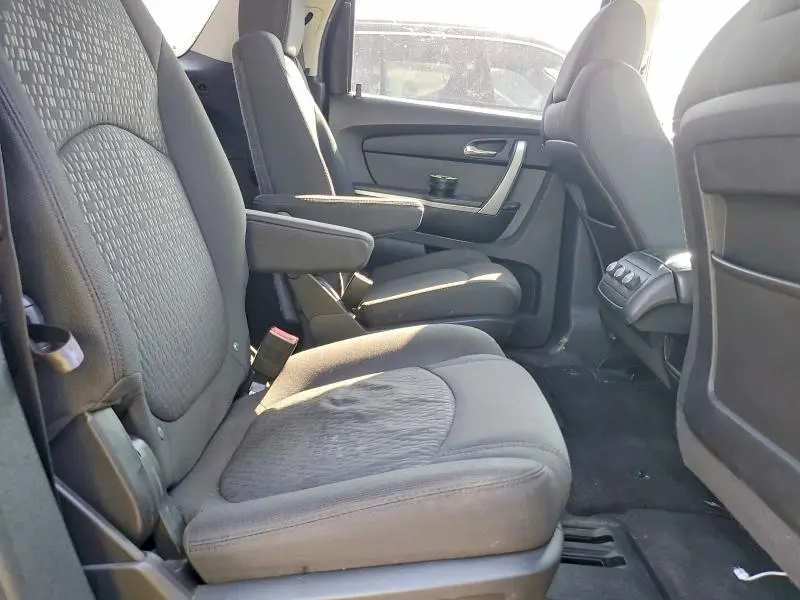 2011 GMC ACADIA SLE  