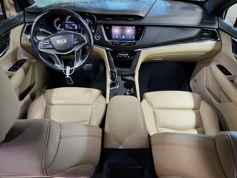2017 CADILLAC XT5   
