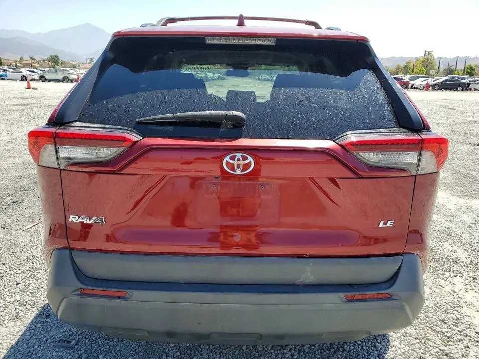 2019 TOYOTA RAV4 LE  