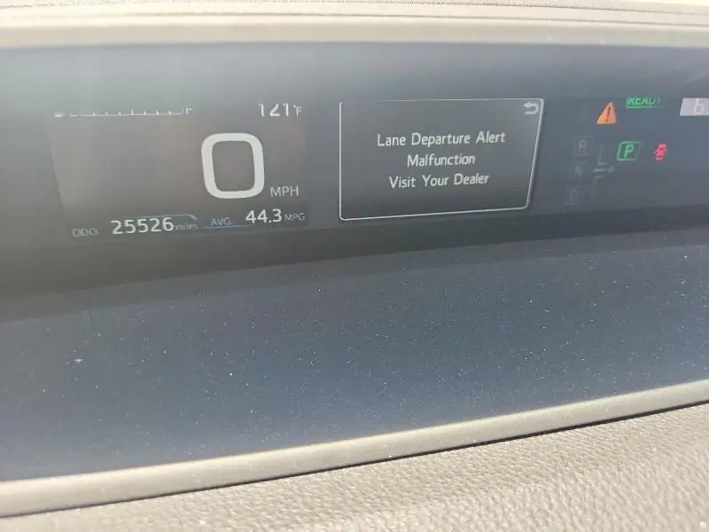 2020 TOYOTA PRIUS XLE AWD-E  