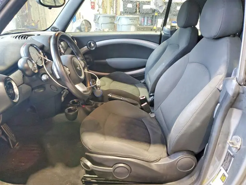 2010 MINI COOPER S  