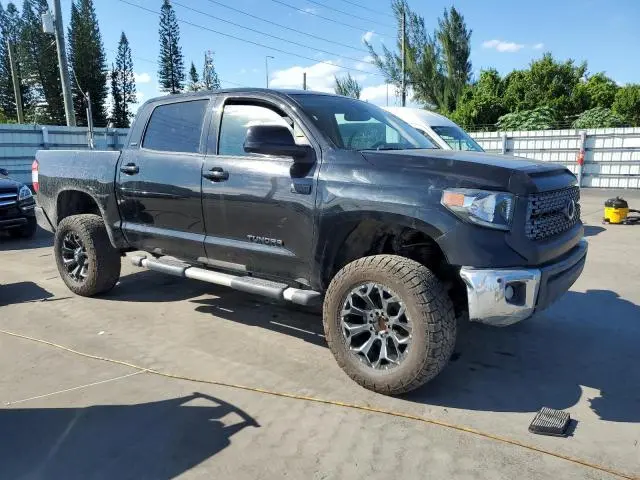 2020 TOYOTA TUNDRA CREWMAX SR5  