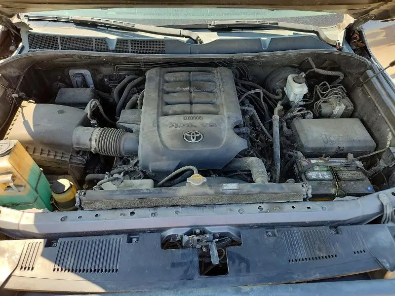 2017 TOYOTA TUNDRA CREWMAX SR5  
