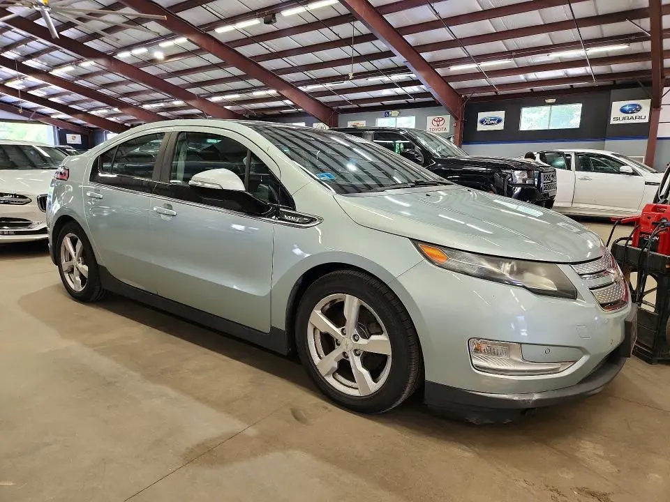 2011 CHEVROLET VOLT   