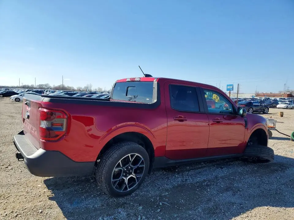 2025 FORD MAVERICK LARIAT  