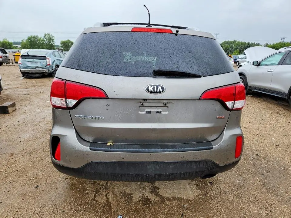 2014 KIA SORENTO LX  