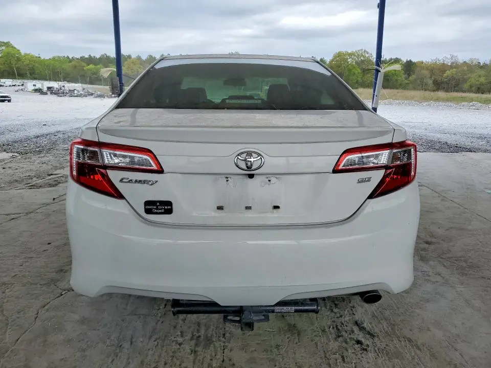 2012 TOYOTA CAMRY SE  