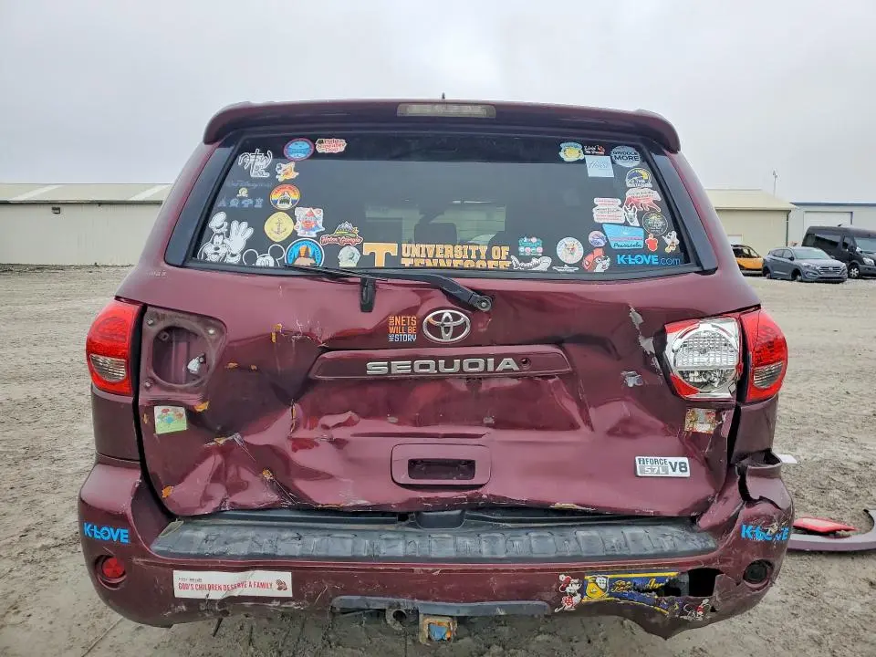 2011 TOYOTA SEQUOIA SR5  