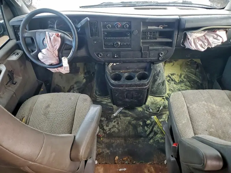 2017 GMC SAVANA G2500  