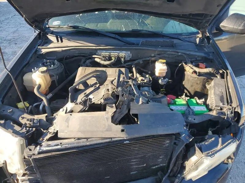 2011 FORD ESCAPE LIMITED  