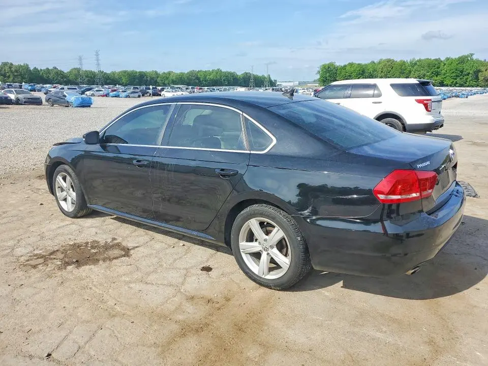 2013 VOLKSWAGEN PASSAT SE  