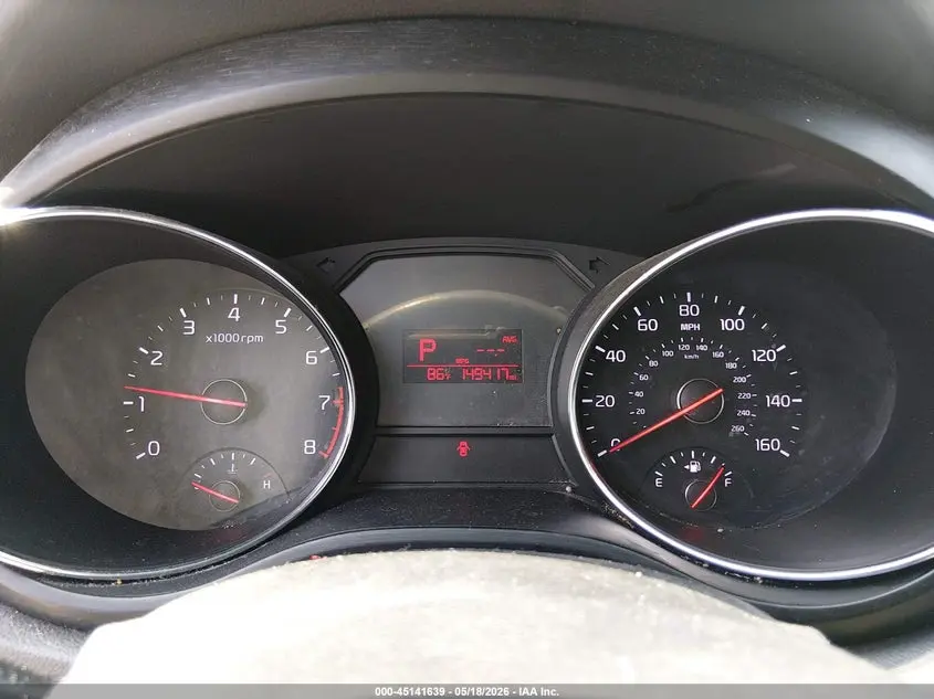 2016 KIA SEDONA LX