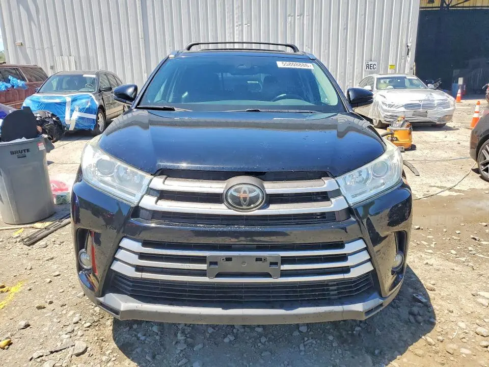 2018 TOYOTA HIGHLANDER XLE  