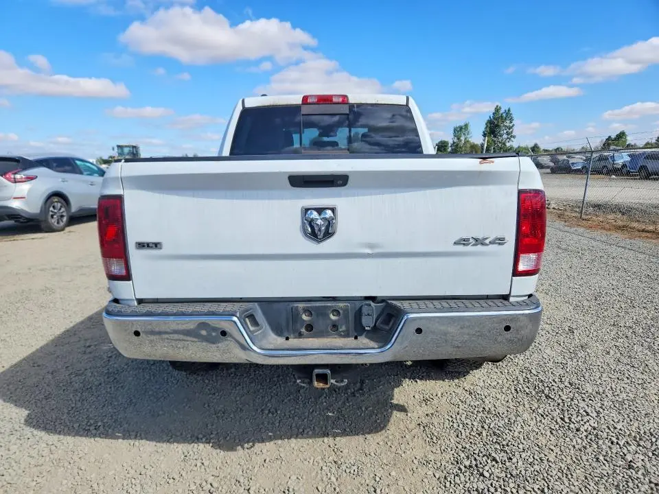 2013 RAM 1500 SLT  