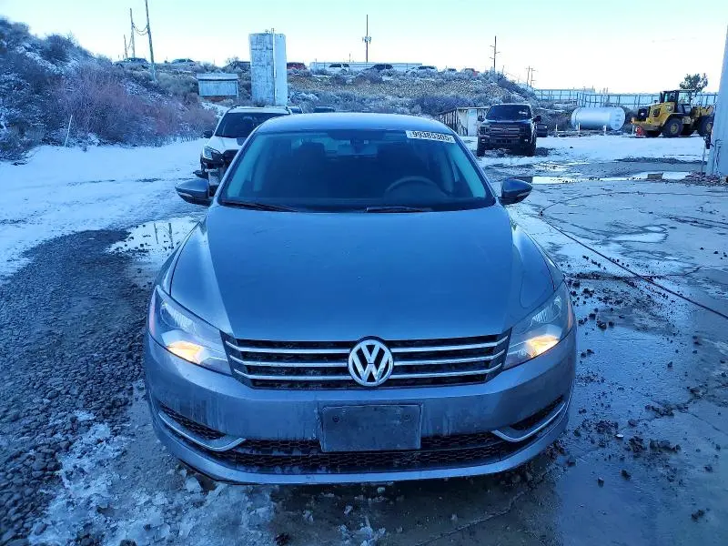 2012 VOLKSWAGEN PASSAT S  