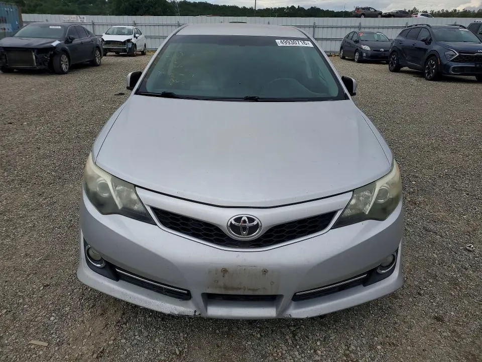 2014 TOYOTA CAMRY SE  