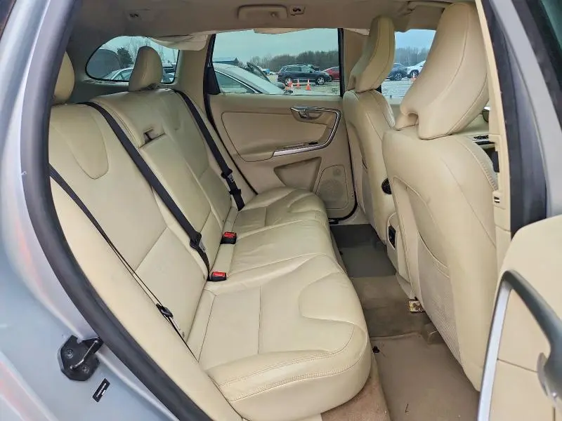 2010 VOLVO XC60 T6  