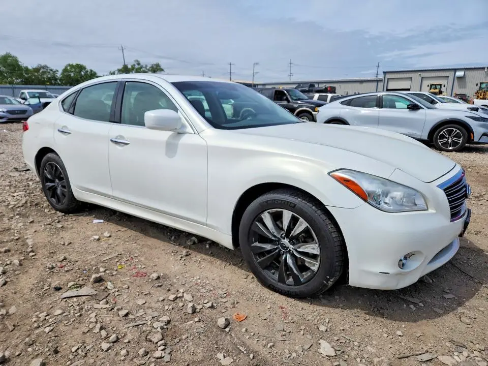 2013 INFINITI M37 X  
