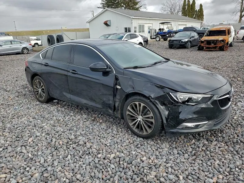 2018 BUICK REGAL ESSENCE  