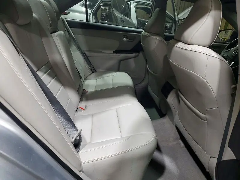 2015 TOYOTA CAMRY XLE  