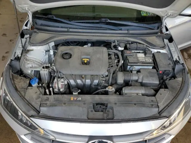 2020 HYUNDAI ELANTRA SE  