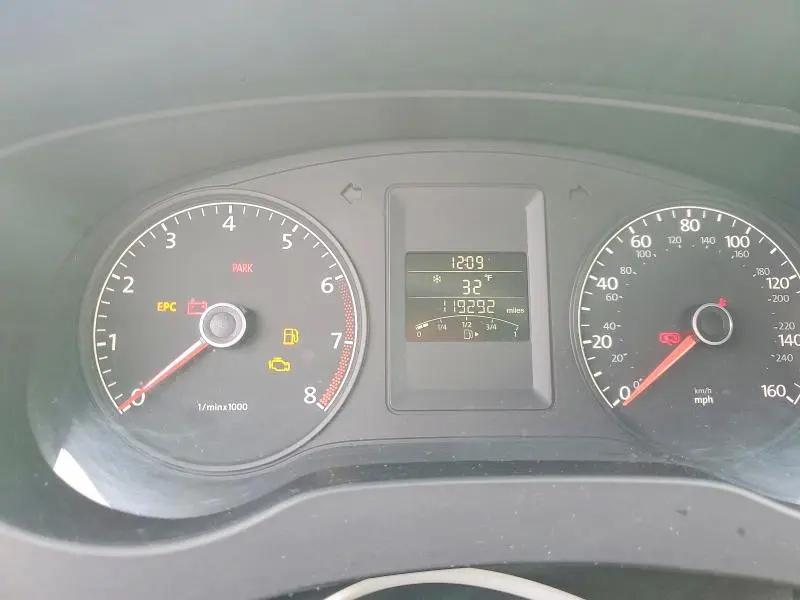 2012 VOLKSWAGEN JETTA BASE  